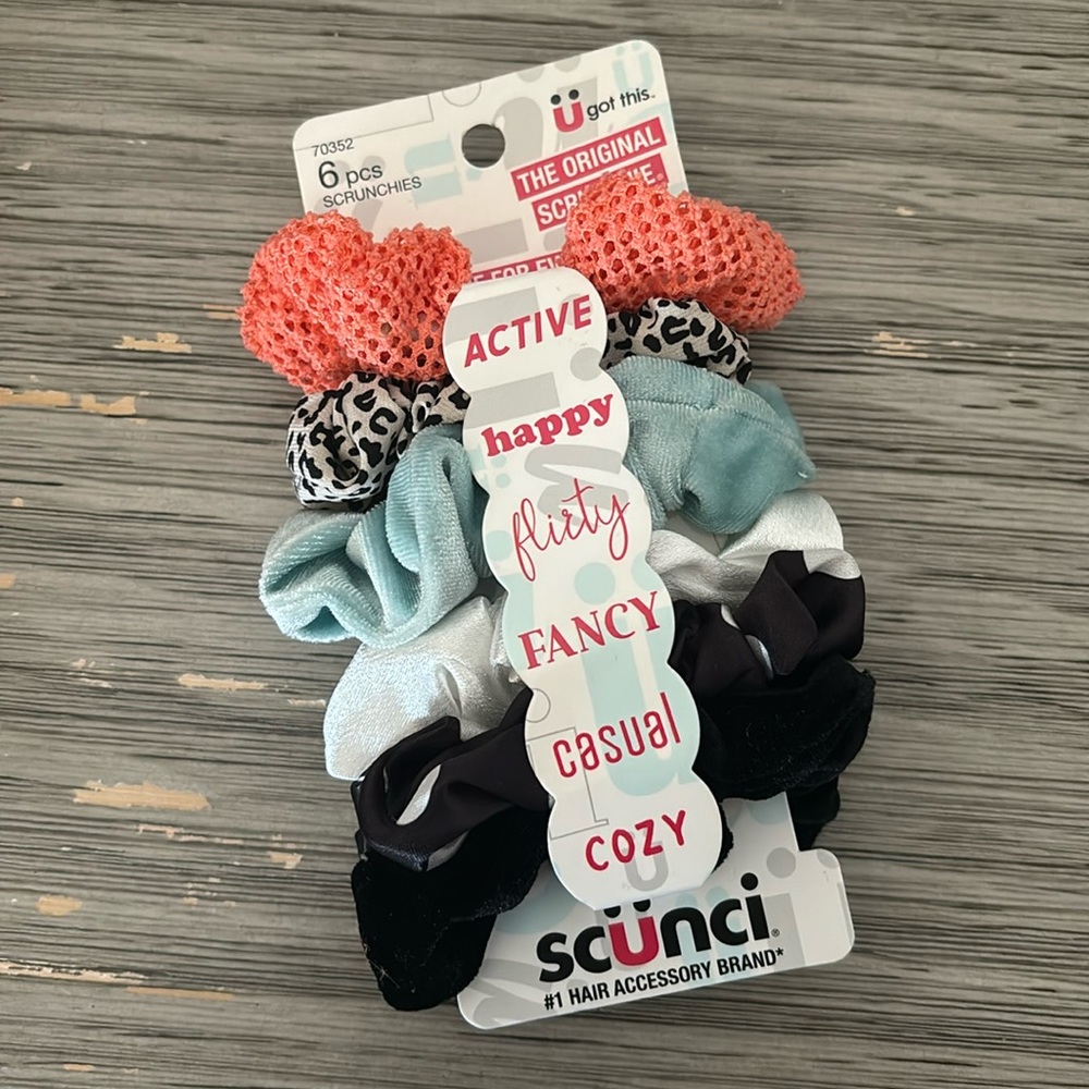SCUNCI 🆕 New in Packaging, 6 Scrunchies